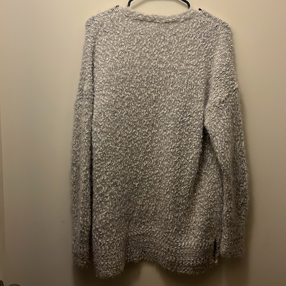 Maurice’s gray with silver accents cardigan Size Large - Picture 3 of 8